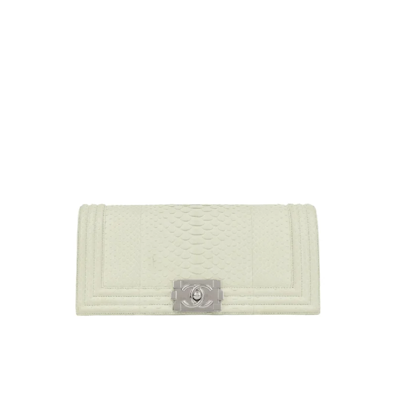 Chanel Boy Clutch - Ice Green